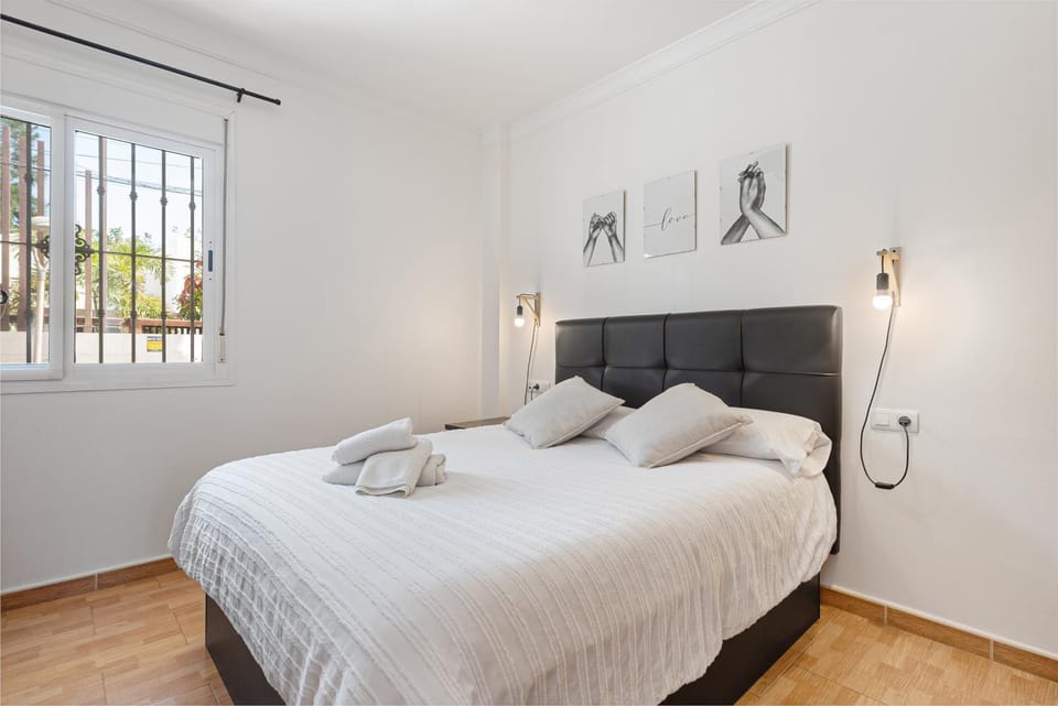 Living room, Bedroom