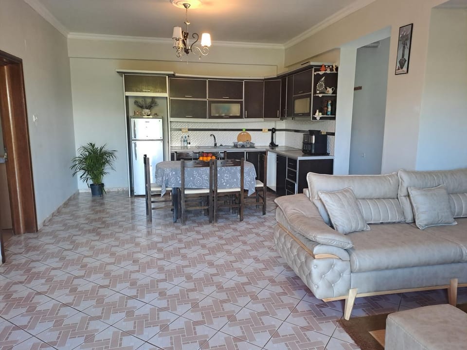 Klejdi's Apt Apartment in Ksamil