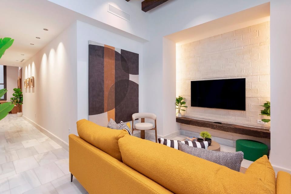 TV and multimedia, Living room, Seating area