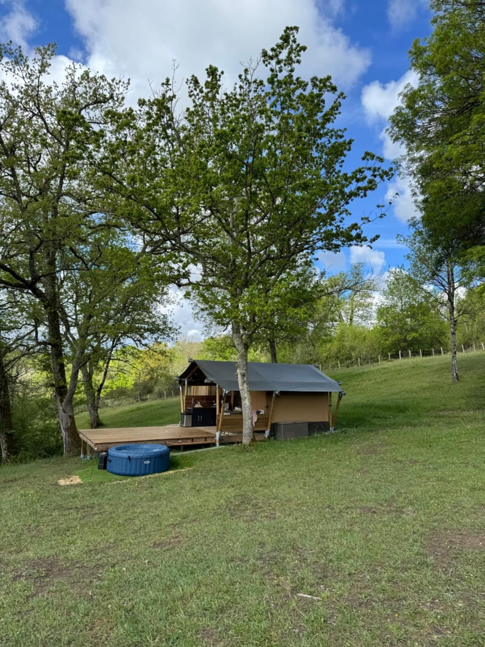 EcoLodge Libellule romantique pour amoureux Nature lodge in Nouvelle-Aquitaine