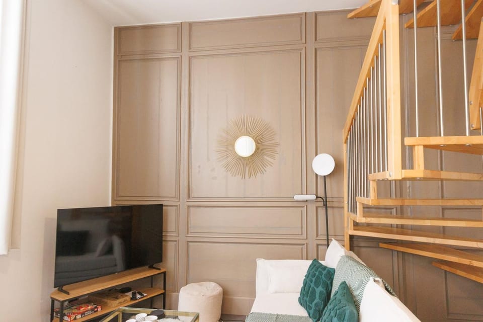 TV and multimedia, Living room, Seating area