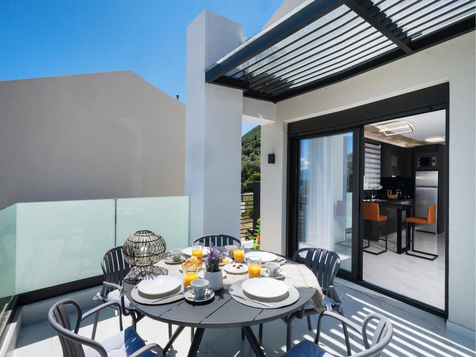 Balcony/Terrace, Dining area