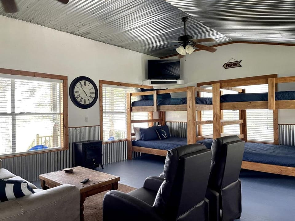 Idyllic Cabin with a Fire Pit Perfect for a Weekend Getaway from Houston Cabin in Alvin