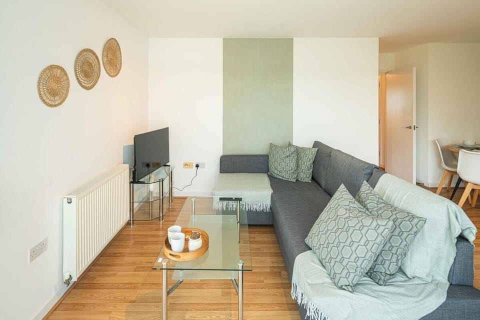 Stylish 2-Bed with Stunning View Apartment in London Borough of Hackney