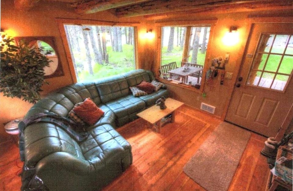 Unique Riverside Vacation Rental Perfect for Events in the Flathead National Forest, Montana House in Idaho