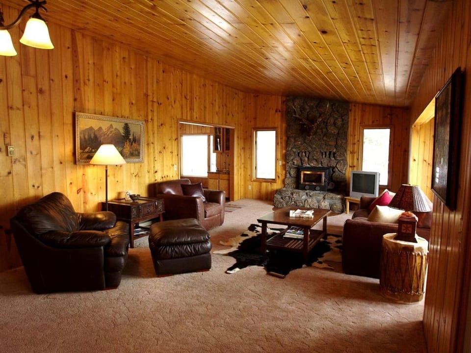 Secluded Cabin Rental Nestled in Woods of Snow King Mountain near Jackson Hole Cabin in Jackson