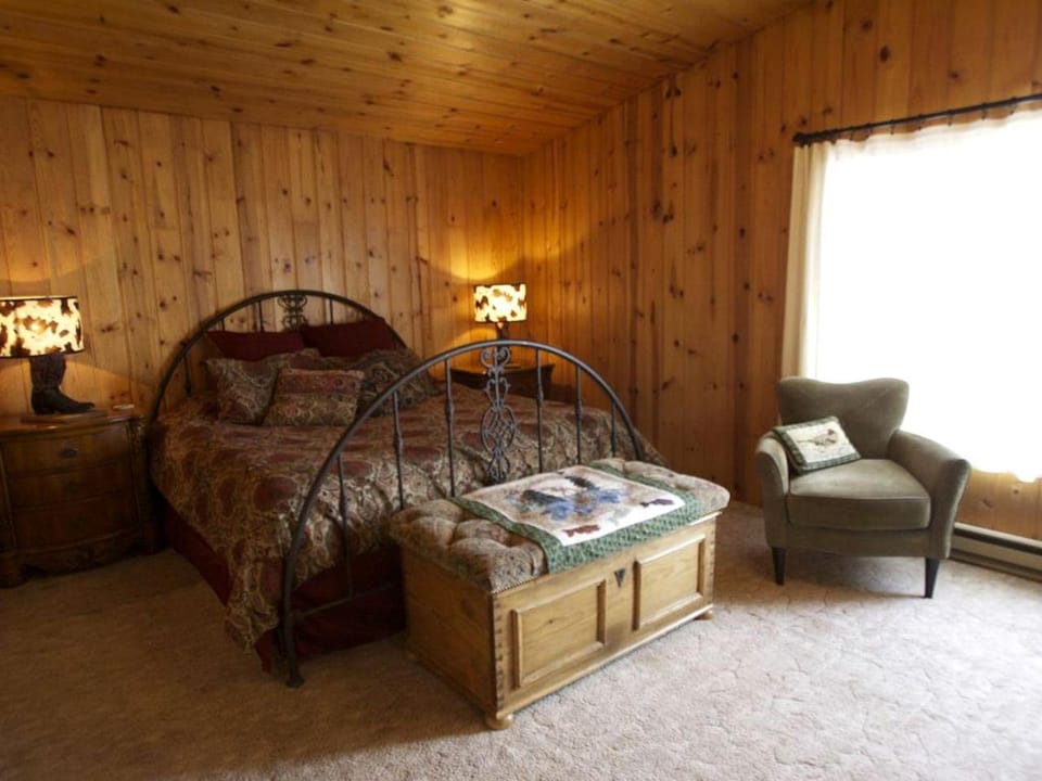 Secluded Cabin Rental Nestled in Woods of Snow King Mountain near Jackson Hole Cabin in Jackson