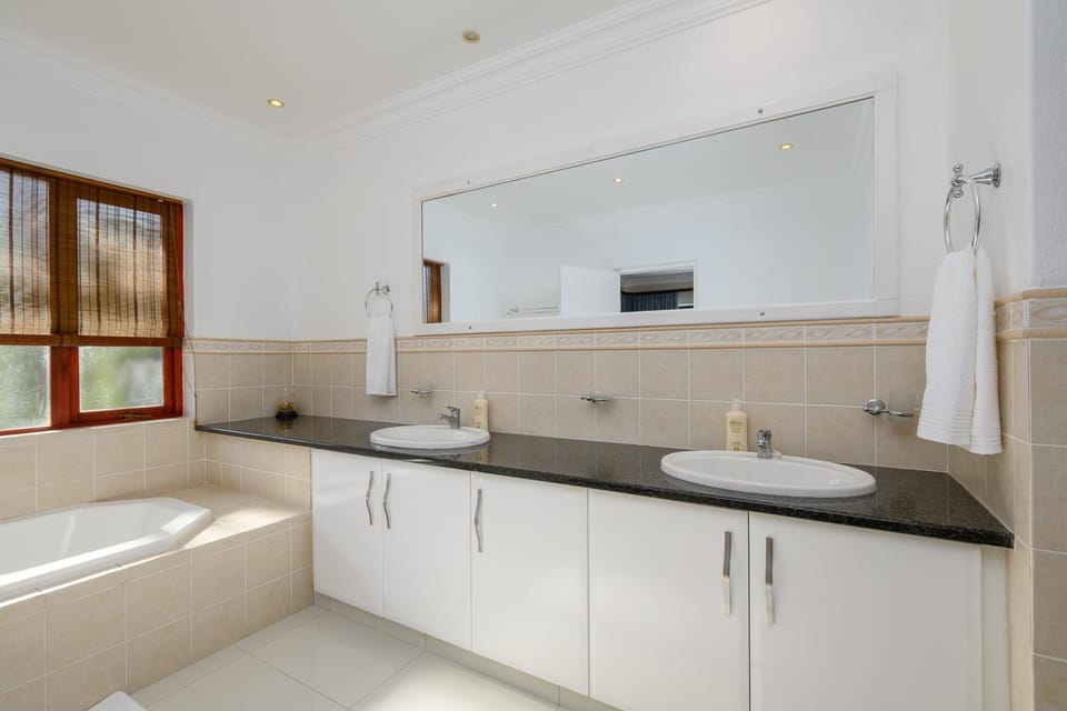 Bathroom, Bath