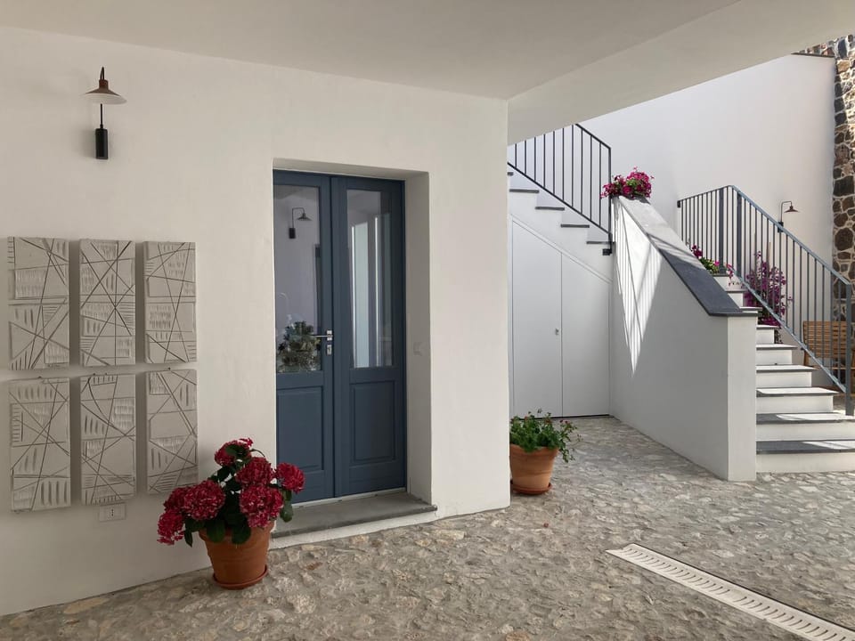 Inner courtyard view