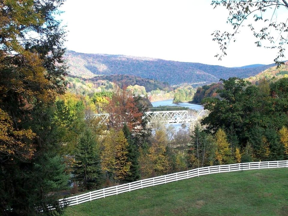 Spacious Villa Rental with a Pool for a Large Group near Catskill Mountains, New York House in New York