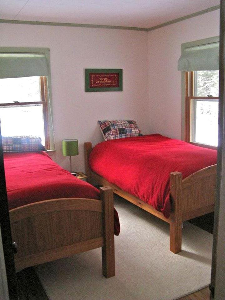 Pet-Friendly Cabin Rental near the Bigelow Preserve in Maine Cabin in Stratton