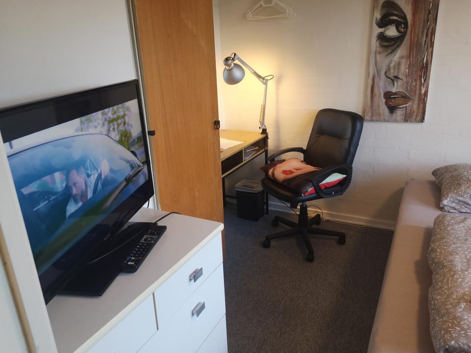 2 værelser m minikøkken brusekabine og toilet 4 prs Vacation rental in Region of Southern Denmark