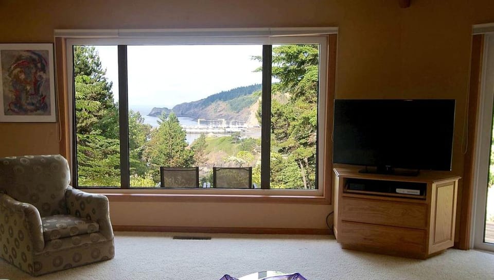 Stunning Cabin Rental with Incredible Ocean Views along the Oregon Coast Cabin in Port Orford