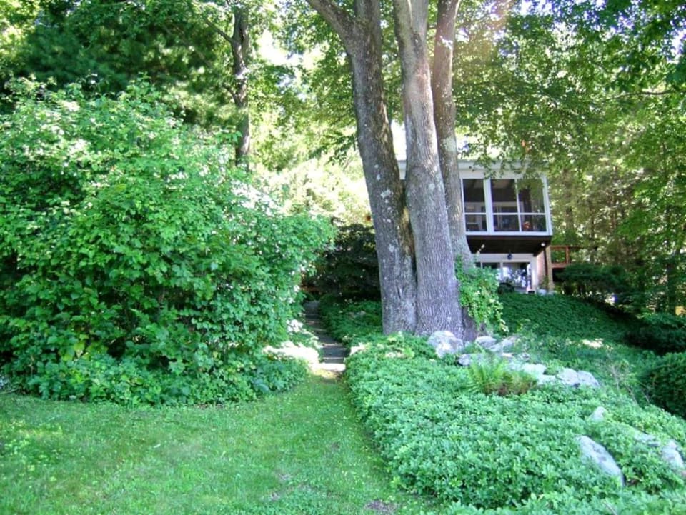 Delightful Vacation Rental with a Private Dock on Candlewood Lake in Connecticut House in Candlewood Lake