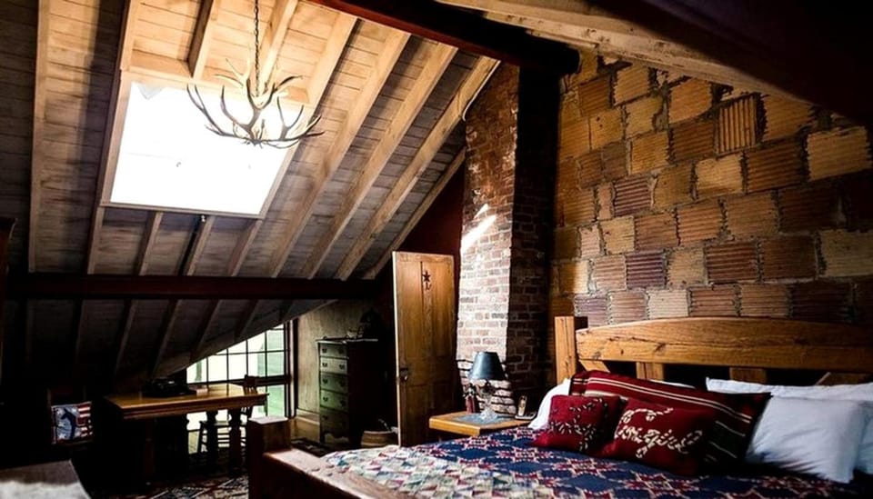 Gorgeous Green Mountains Vacation Rental with a Pool in Manchester, Vermont House in Vermont