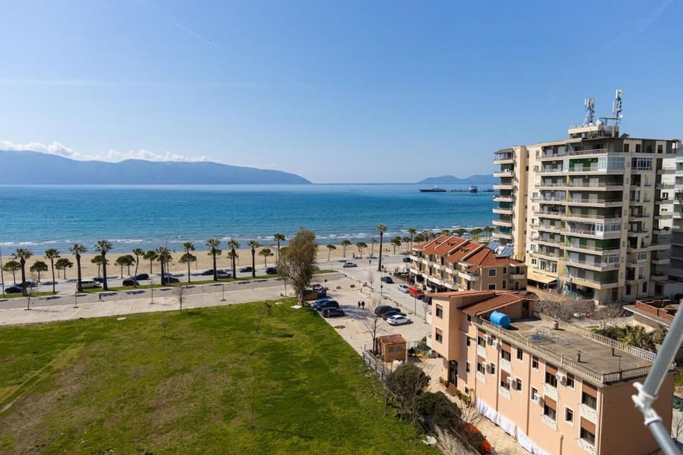 Day, Neighbourhood, Beach, City view, Sea view, Location