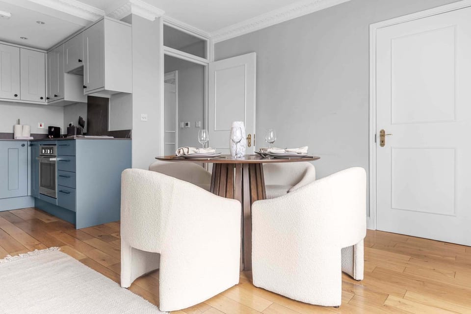 Kensington Urban Retreat AC Apartment in City of Westminster