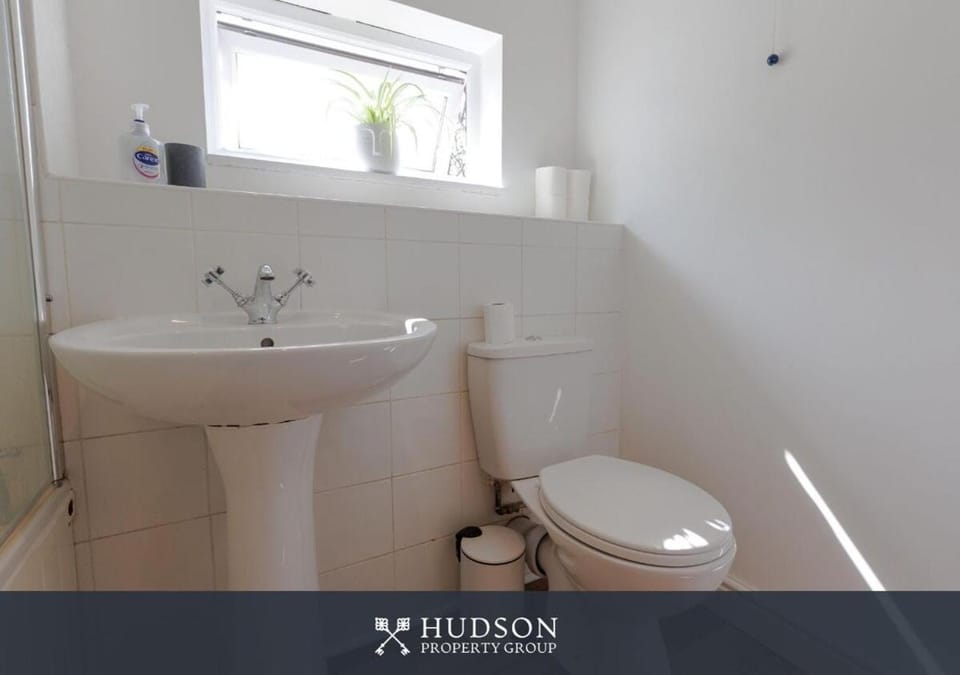 Toilet, Bathroom, Bath