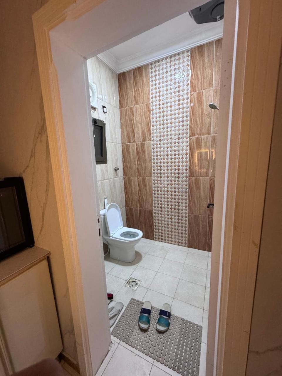 Shower, Bathroom