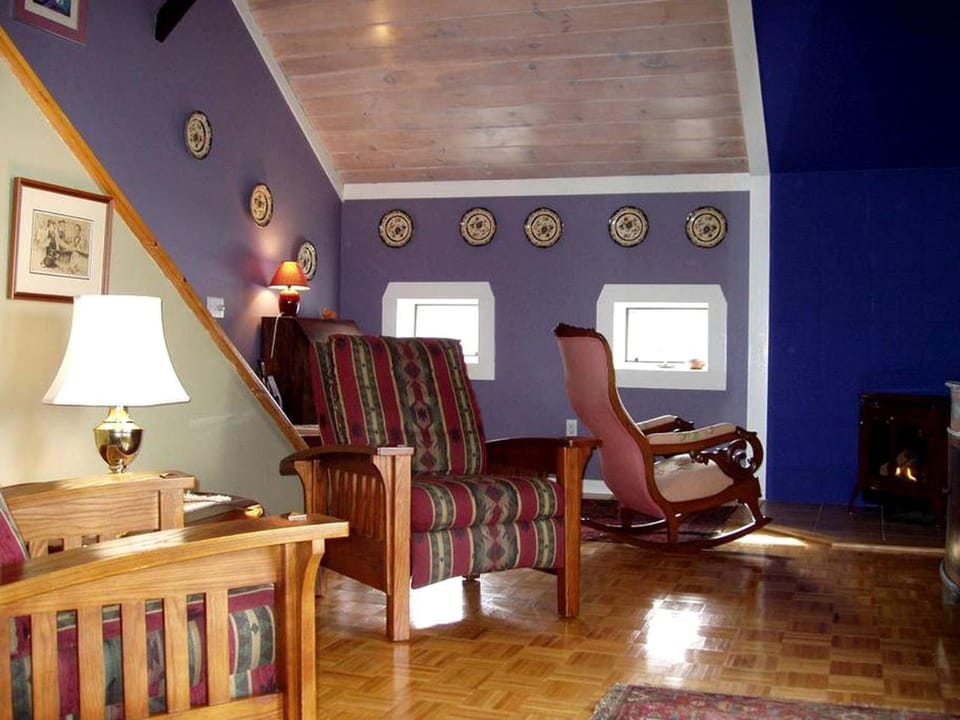 Gorgeous Getaway Suite in a Converted Barn near Hudson, New York House in Livingston