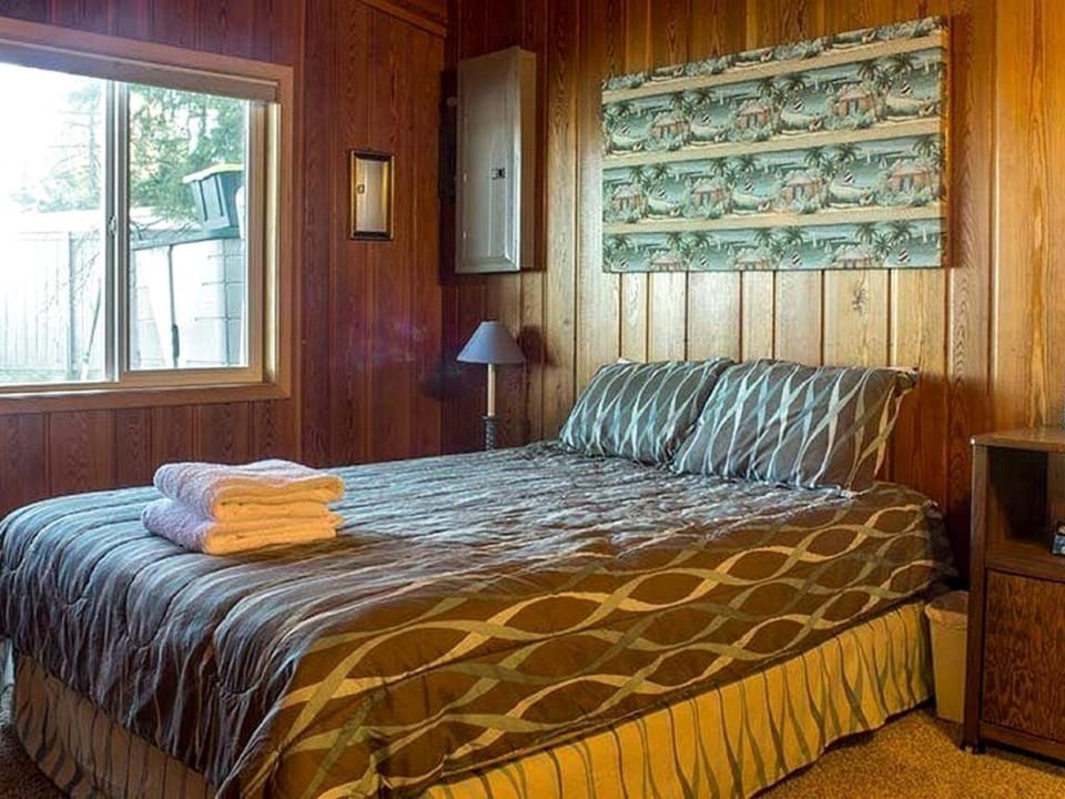 Spacious Lakeside Vacation Rental on Lake Coeur d'Alene in North Idaho House in Kootenai County