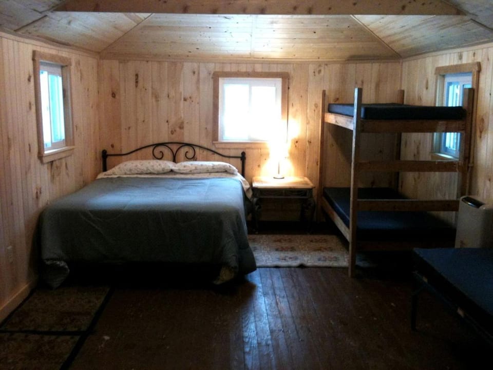 Charming Cabin Rental near the Green Mountains in Northfield, Vermont Cabin in Roxbury