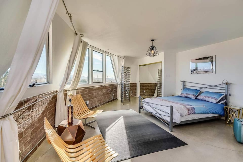 Unique and Secluded Dome Retreat Surrounded by Mountains in Palm Springs House in Palm Springs