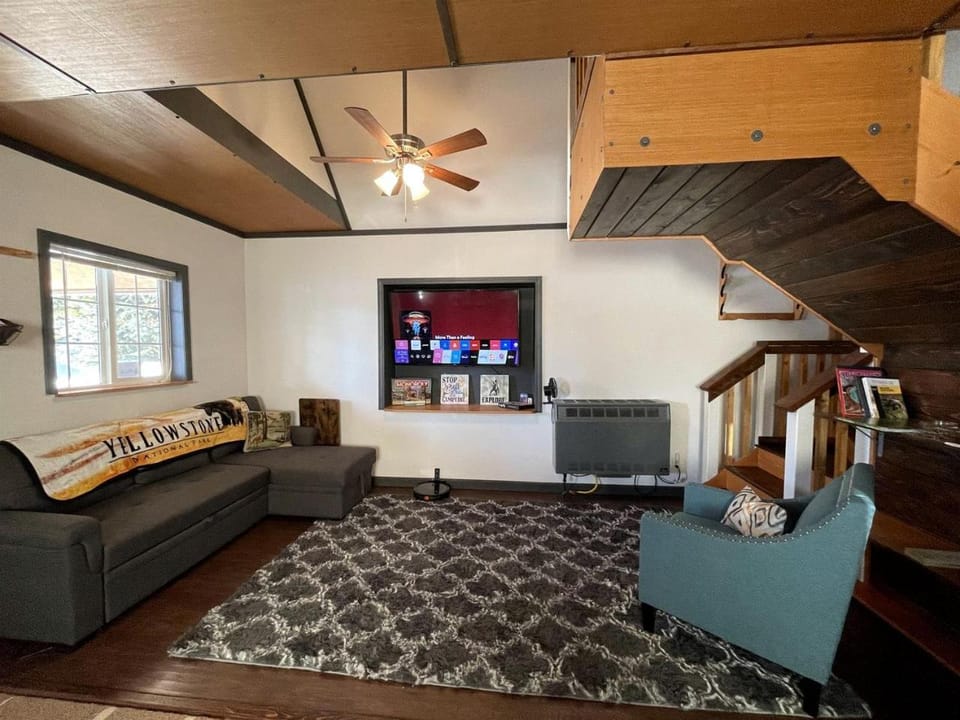 Comfortable Cottage Perfect for Families near Yellowstone, Idaho House in Island Park