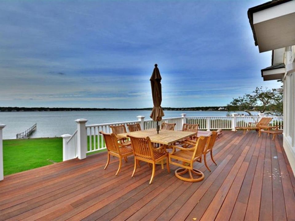 Stunning Waterfront Villa Rental with a Jacuzzi and a Heated Pool for a Luxury Getaway in the Hamptons, New York House in Southampton