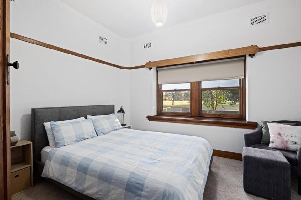 Classic Albury Charm Apartment in Albury