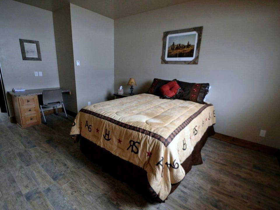Charming Vacation Rental for Large Groups near Yellowstone National Park, Wyoming House in Wyoming