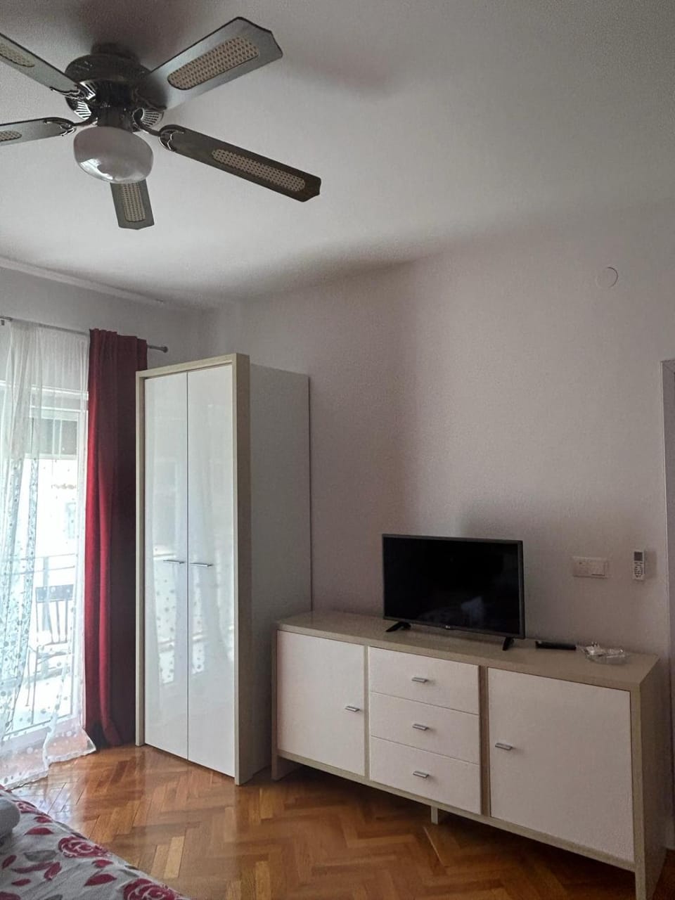 TV and multimedia, wardrobe