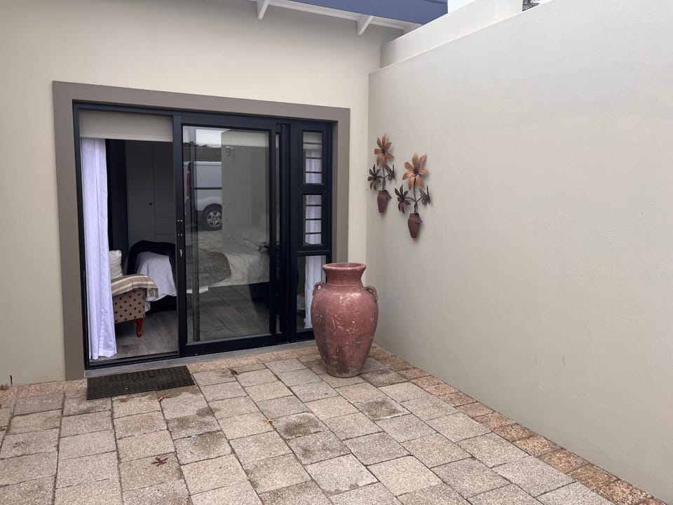 Meetsnoere Bed and Breakfast in Cape Town