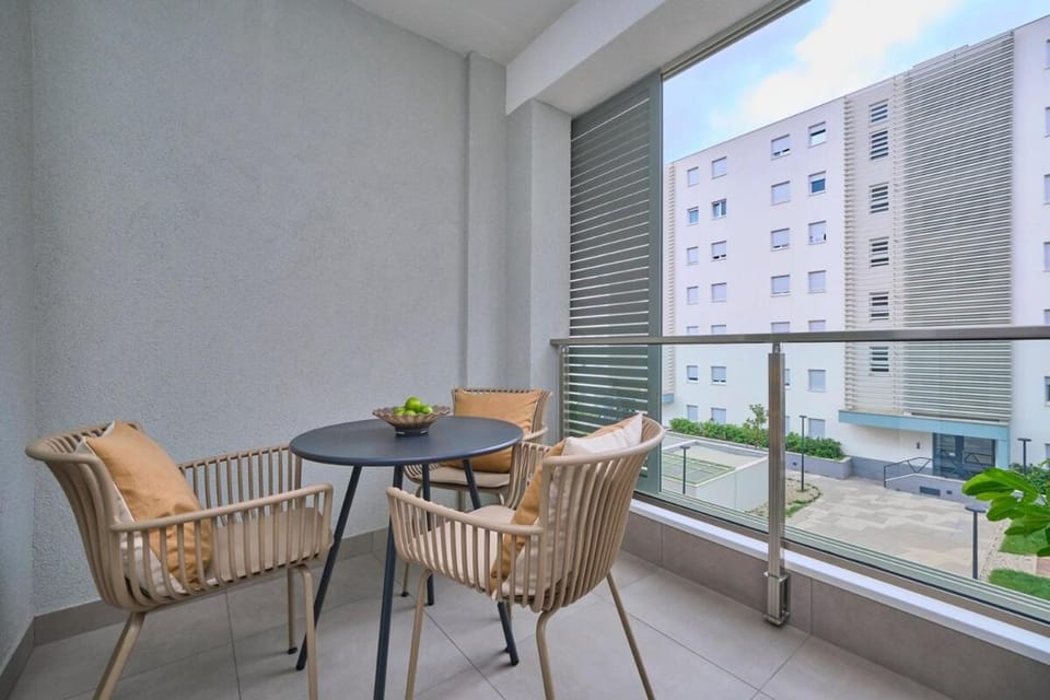 Balcony/Terrace, Balcony/Terrace