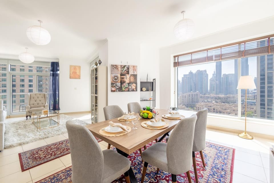 Vibrant 2BR in Burj Views - Near Dubai Mall & Burj Apartment in Dubai