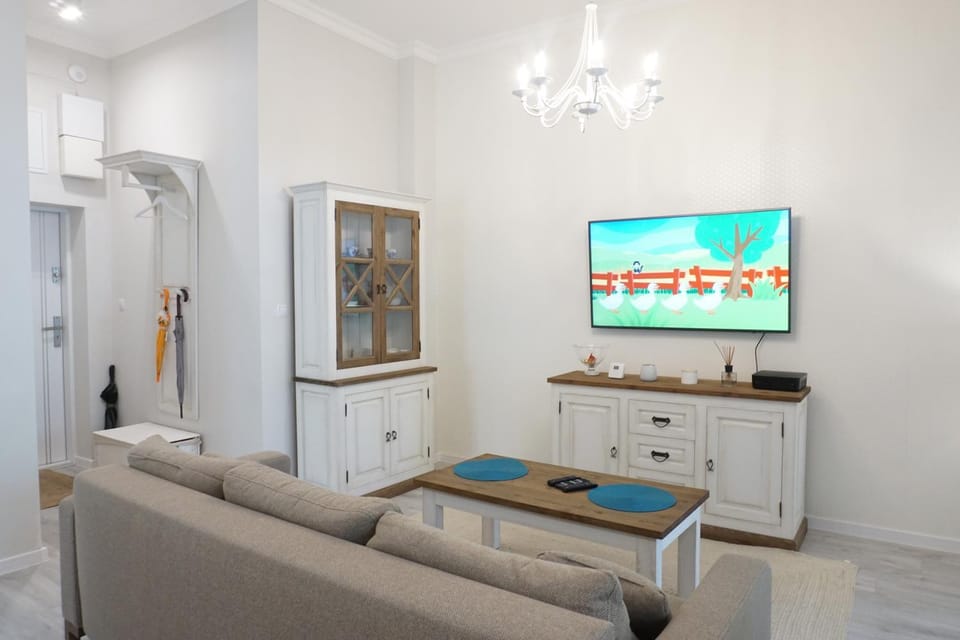 TV and multimedia, Seating area