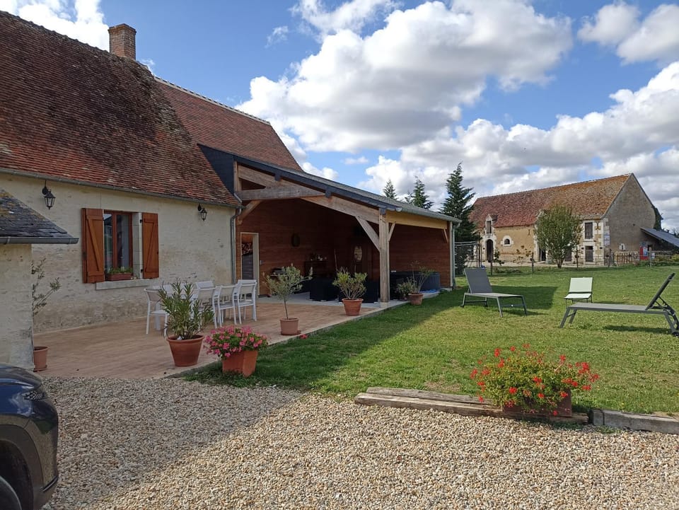 Property building, Spring, Garden, Garden view