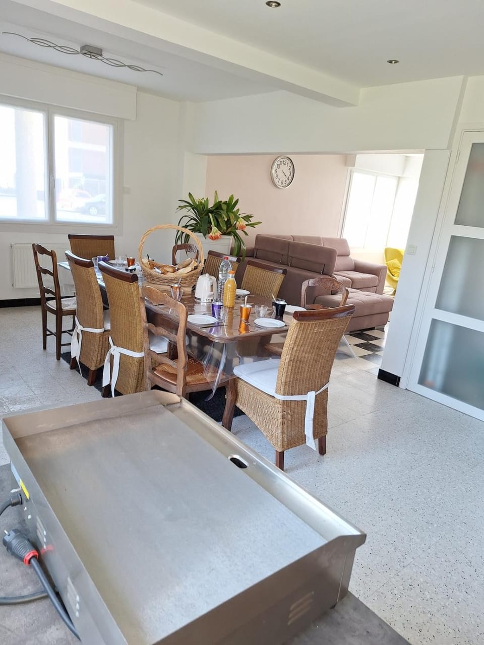 Communal lounge/ TV room