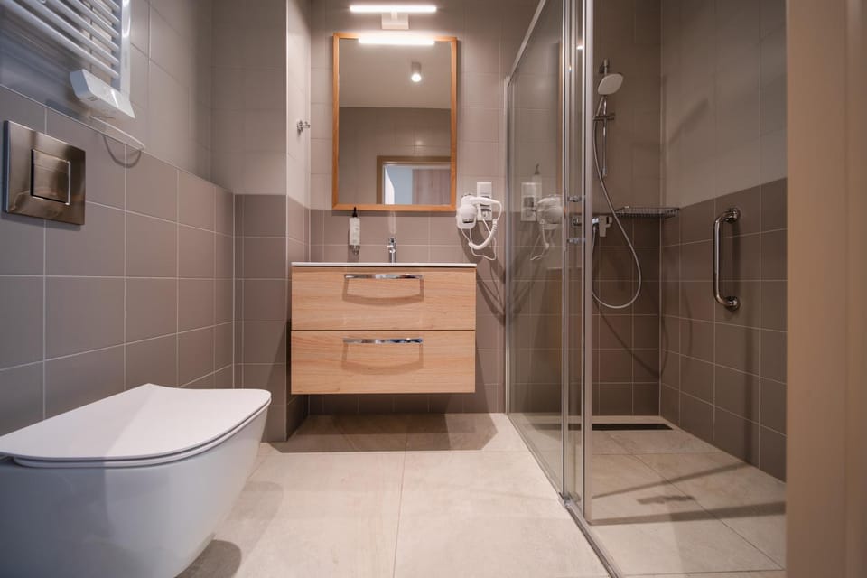Bathroom, Photo of the whole room