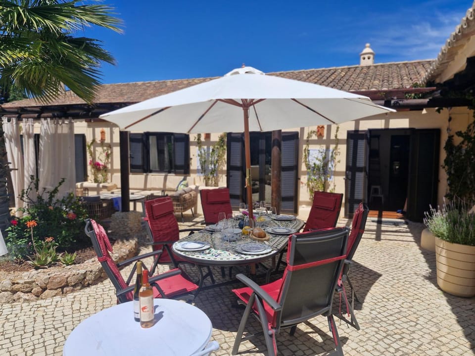 Casa Erica - Charming Quinta with Private Pool Villa in Carvoeiro