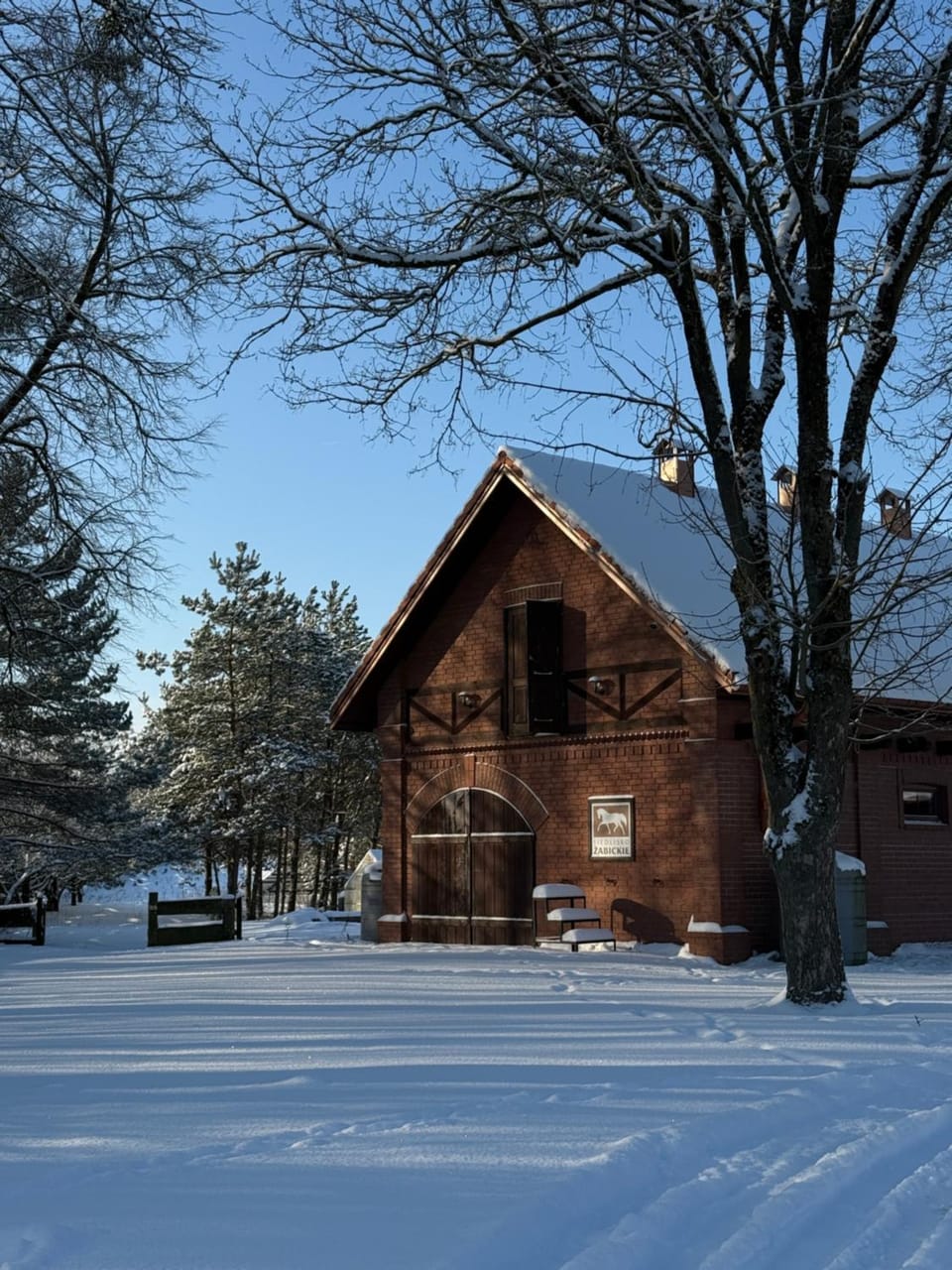 Dworek Żabickie House in Belarus