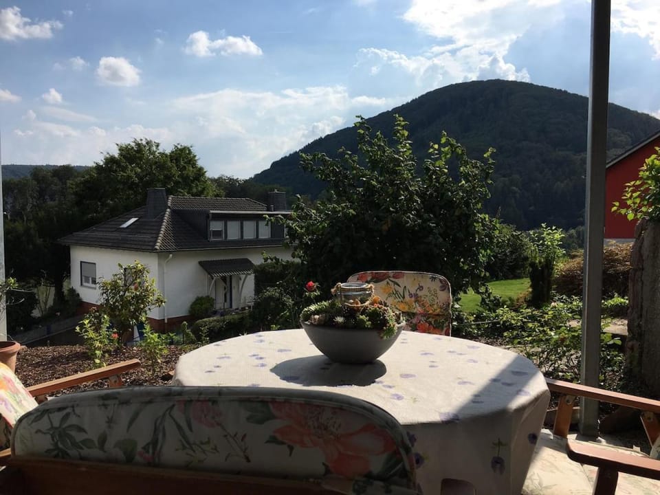 Dining area, Mountain view