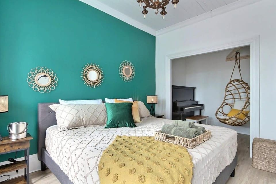 2BR - Hot Tub & 2 Parking - 8 min to Old Quebec Apartment in Quebec City