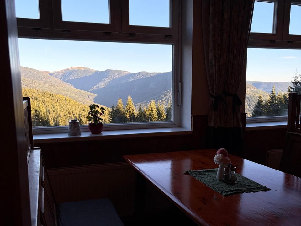 bouda Sedmidolí Bed and Breakfast in Czechia