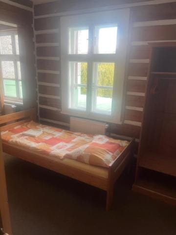 bouda Sedmidolí Bed and Breakfast in Lower Silesian Voivodeship