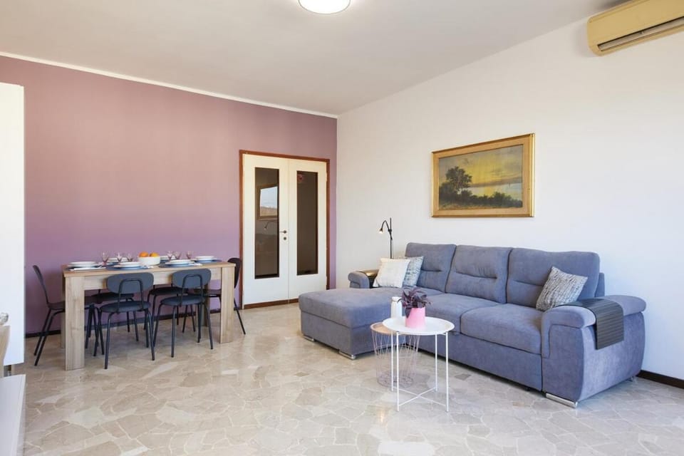 Affaccio sul Naviglio - Spazioso apt con 6 posti Apartment in Milan