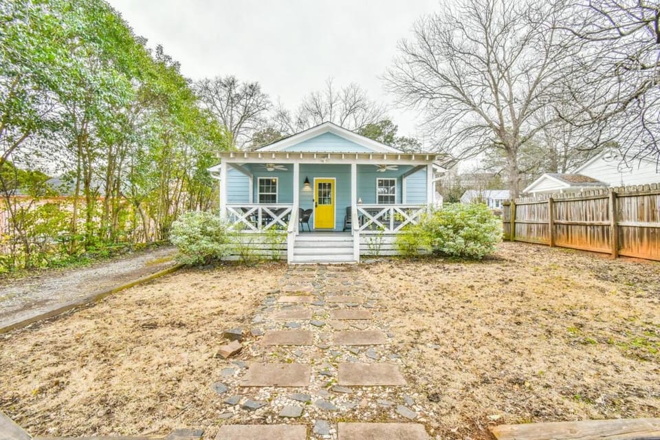 Property building, Day