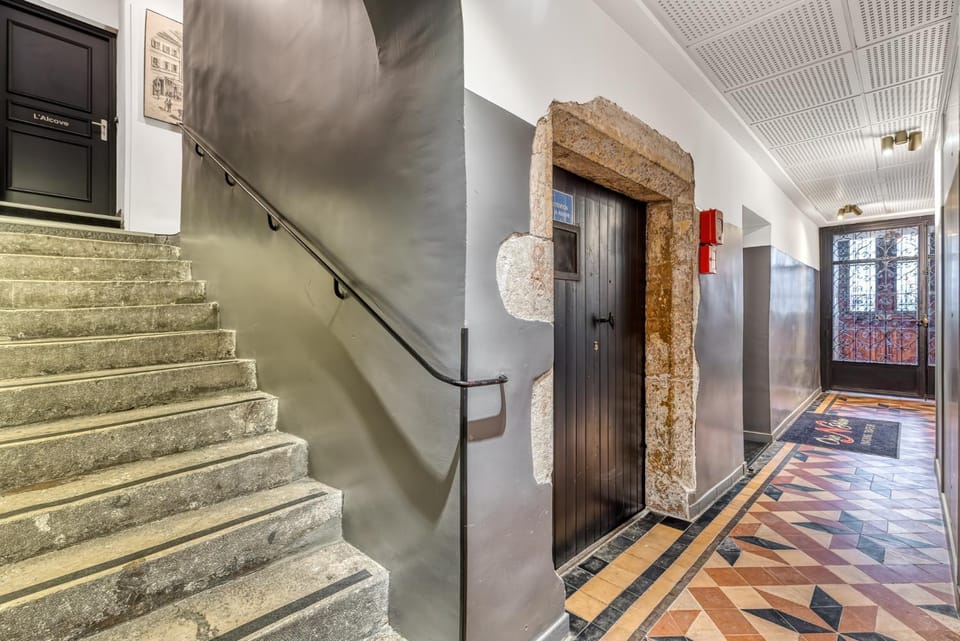 Le Salon - Calme et central Apartment in Aix-les-Bains