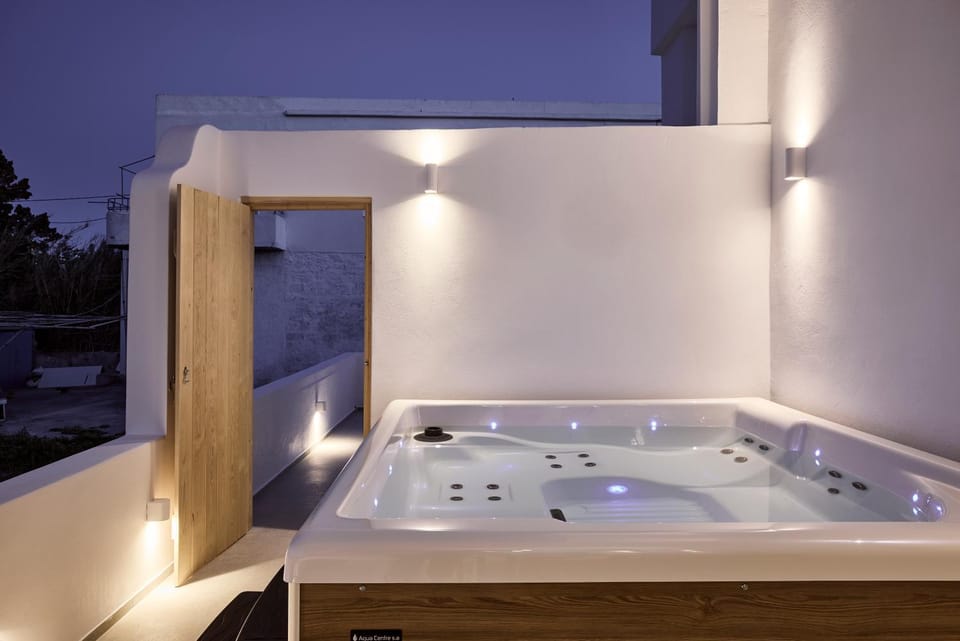 Dash Milos House in Milos