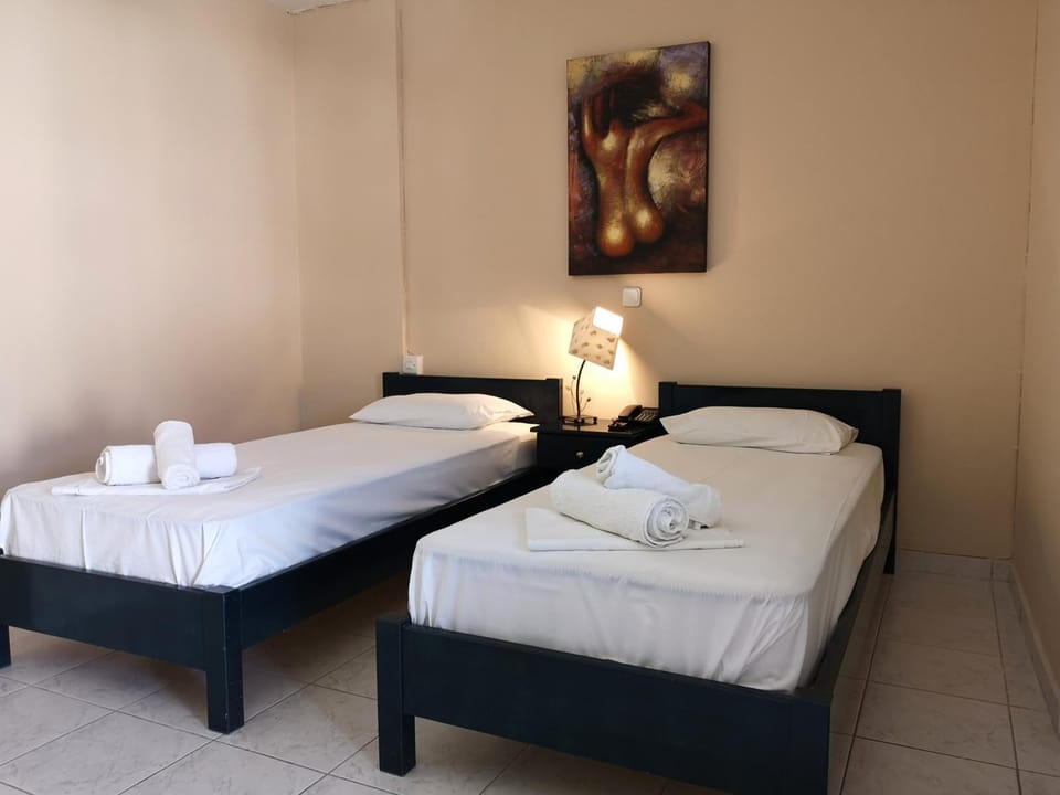 Sea and Sun Erato Studios Apartment in Euboea